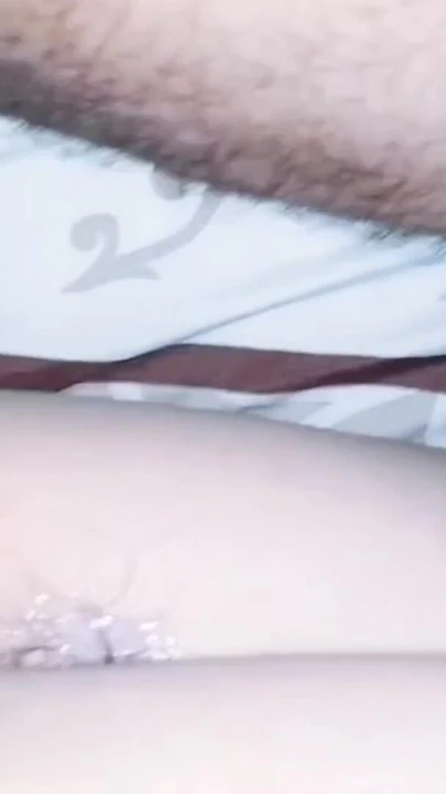 Siktir, idare etmek çok sıcak gerçek aldatan karı kremalı amı birden fazla iç boşalma ve yakından tüylü am görüntüsü | Klip 2