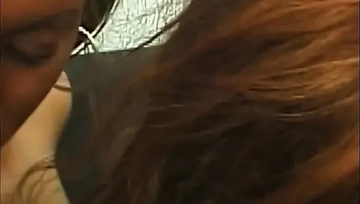 Ateşte üçlü seks