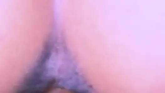 Açgözlü en iyi arkadaş en iyi arkadaşının erkek arkadaşının yarağına biniyor