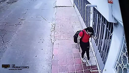 Kaltak üvey kız kardeşim evimi ziyarete geliyor - İspanyolca porno