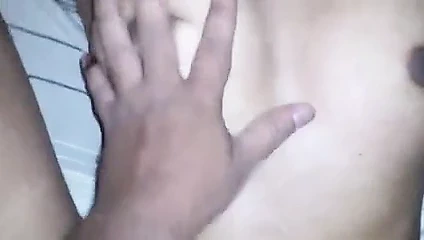 Sri lanka bebek yakın yukarı kedi sikme