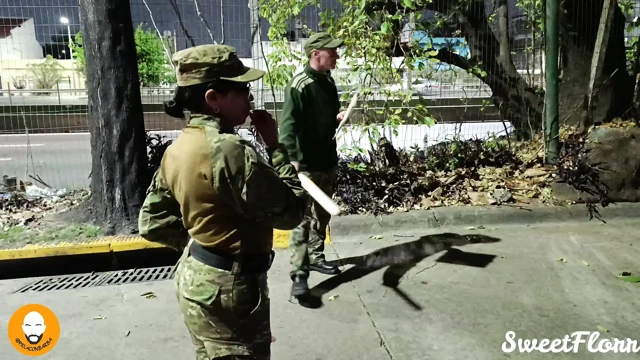 Trafik Memuru Valizimi Aradı, Ben Kabuğunu Kırdım Ve Yüzüne Iki Kez Yumruk Attım.