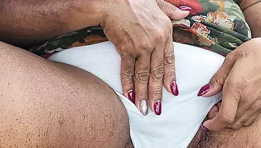 Oynama ile benim sıcak kedi