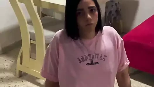 18 yaşındaki kız ilk pornosunda