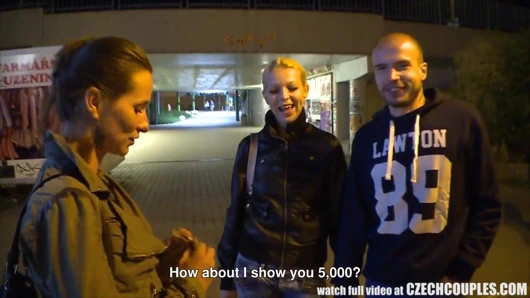 Güzel Çek çifti gf değişimi için para alır