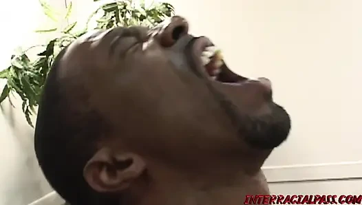 Azgın orta yaşlı seksi kadın Isabella Ice ile asla iki kez sormana gerek yok