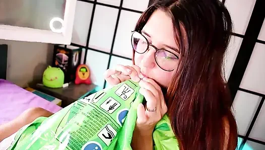 Sakso çekme ve büyük şişme kaplumbağayı söndür - bunny looner