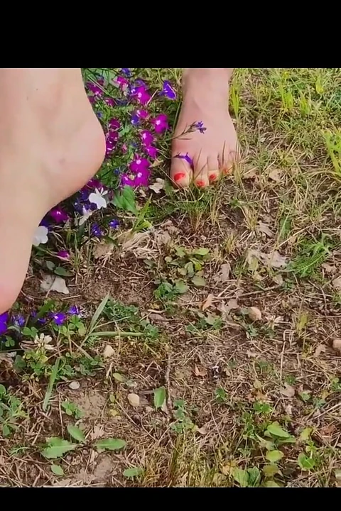Специальное видео для поклонников My Lovey Feet