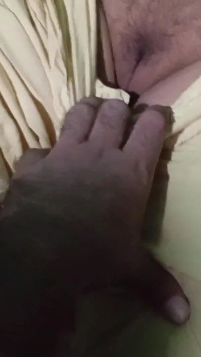 Epik an "Üvey kız kardeş görmek istediğimde sevimli amını gösteriyor"