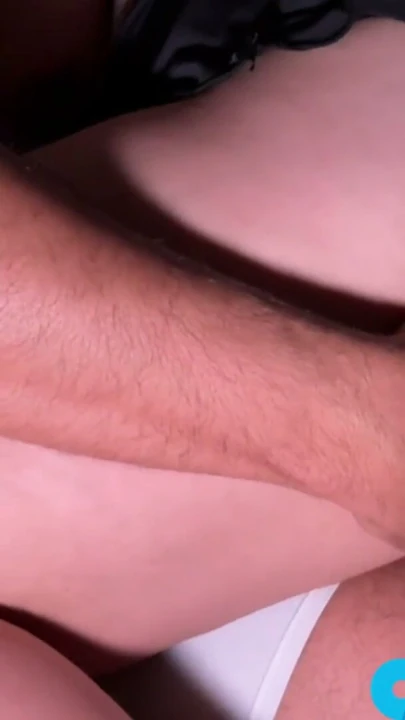 Sıkı Şort İçinde Zıplayan Fitness Modeli - Gerçek Amatör - STUDYINGLOVINGXXX | Bölüm 1
