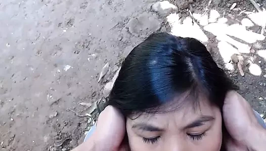 Ona parkta ORAL SEKS yapıyorum ve yüzüme BOŞALIYOR