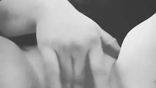 Mastürbasyon yapan sürtük