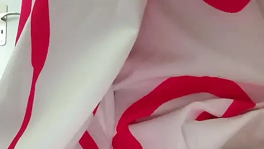 Beni seviyorsan gitmeme izin vermek zorundasın
