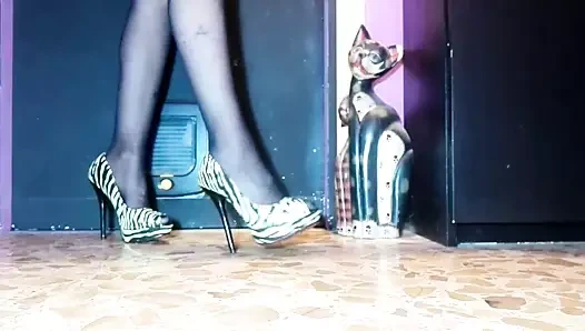 Ayakkabı oyunu con le mie scarpe zombi fetişi