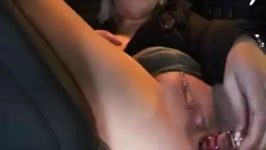 Mastürbasyon sikme ve drenaj bir kamu yer