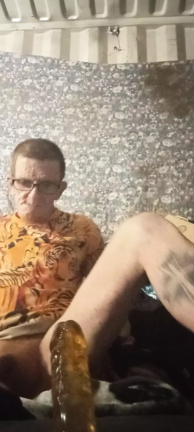 Yalnız oğlan amcığı