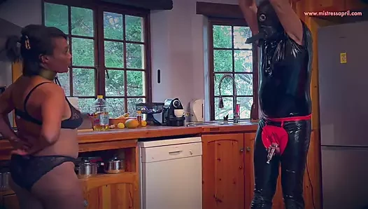 Dominatrix sahibe April - 31ci köle