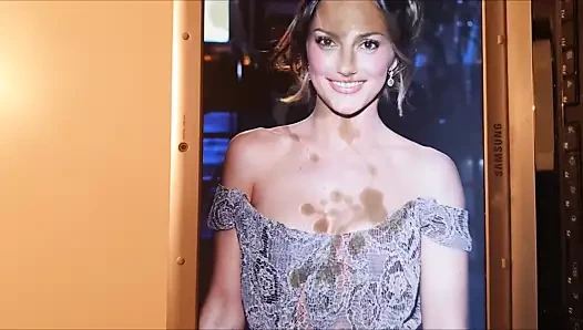Minka kelly boşalıyor