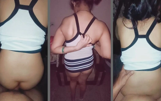 Horney Latika Sult üniversiteli arkadaşıyla sert sikişiyor