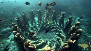 Açık mayo veya bikini - Hint favorisi