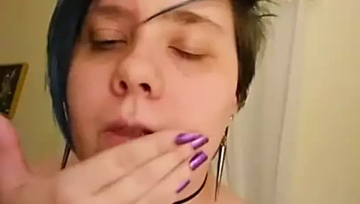 maruz aşağılanmış sürtük michelle kuş losyonları tükür üzerinde yüzüne