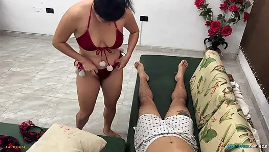Üvey kız kardeşim iç çamaşırını seçmesine yardım etmemi istiyor!