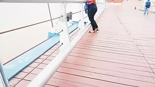 Bir milf ile ilk seferim - amatör ev videosu - büyük göt.