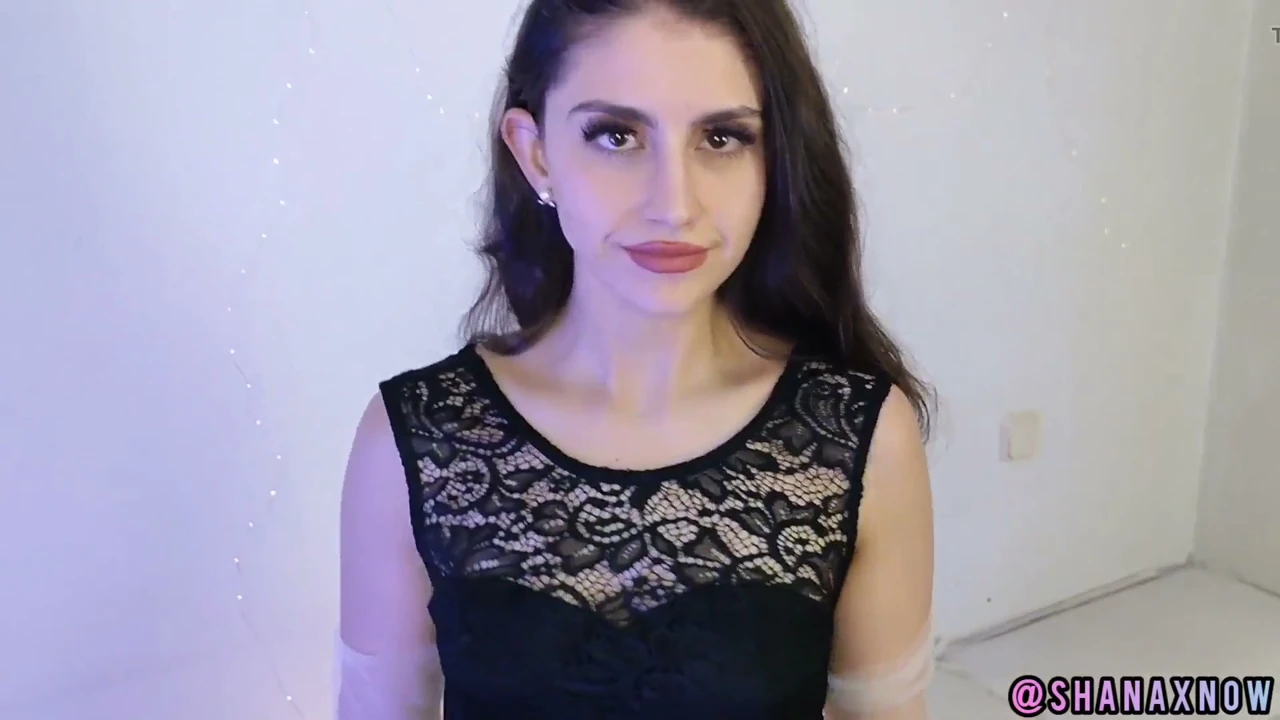 Beauty Teen Blowjob Cum in Mouth Swallow