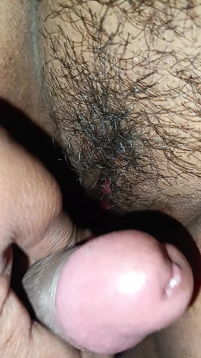 Peli cudai ladki ki choti cut me
