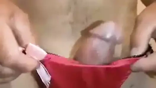 Komşum ramon Mastürbasyon üzerinde benim eş külot