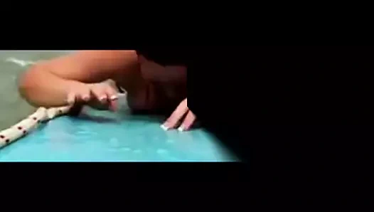 Eşimin bikinisi yüzerken düştü. 2. bölüm