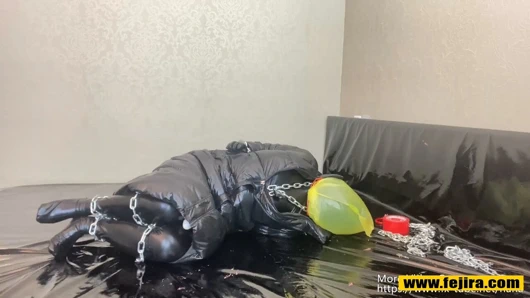 Fejira com içinde deri ve aşağı paket mastürbasyon orgazm