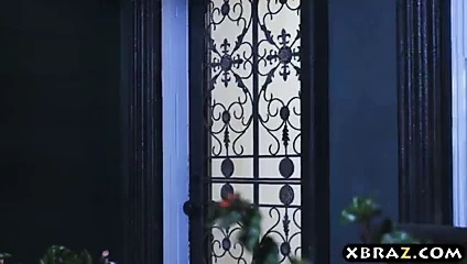 Bir sesten kaynaklanan rahatsızlık üçlü bir ilişkiye yol açar