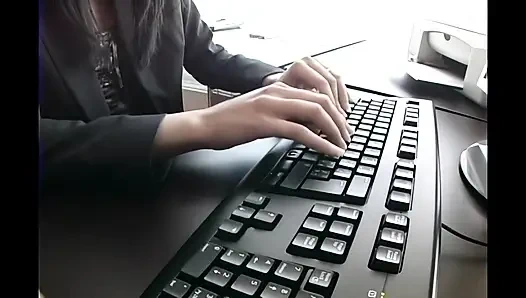 Prenses sert için yalvarıyor