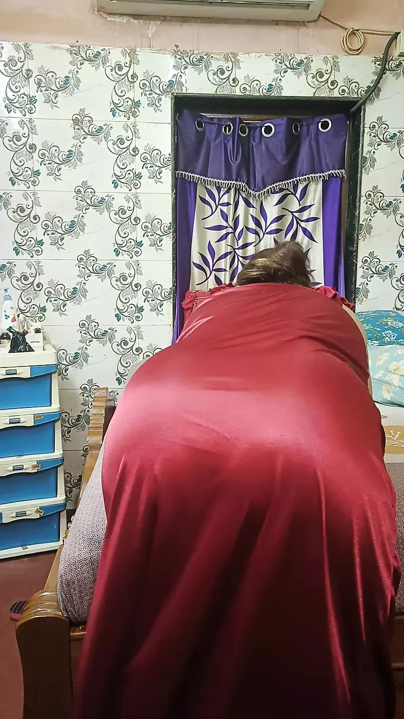 Las tetas enormes de la bhabi