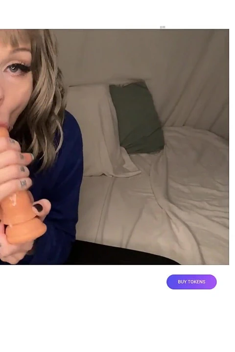 Tetras kamera ayaklarına tapıyor