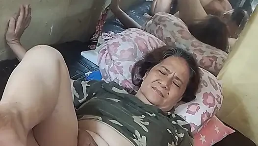 Karım bana neden amcığın en iyi yiyicisi olduğunu söyledi sen harika amcık yiyicisin.
