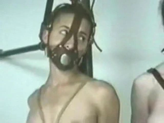 Bir kadını bağlamanın çeşitli yolları