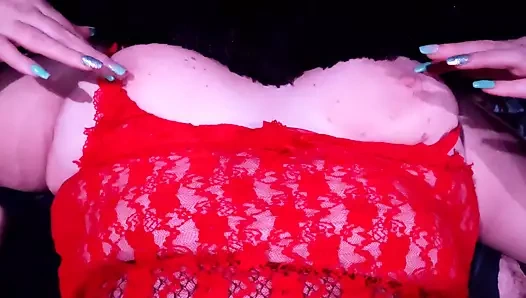 Süper sert meme uçlarıyla oynamak