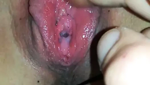 Nasse Muschi gefingert