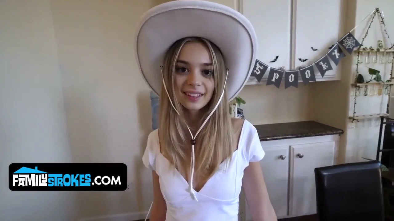 Bratty Molly Makes a Halloween Deal and Fucks Her Stepdad