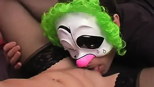 Seksi minyon amcık yalama amcık büyük yarak emiyor, gerçek çift seks