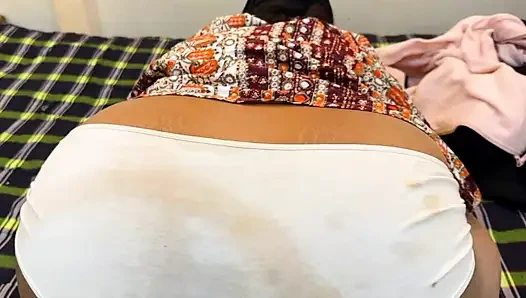 Büyük götlü Arap ateşli teyze canlı şov!