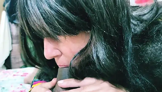 Sürtük kadınlar yeni erkek arkadaşını ziyaret ediyor