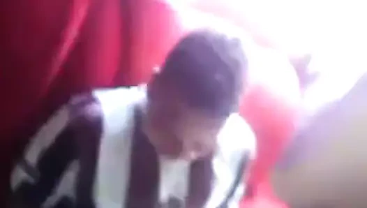 Baixou, calcas'ın irmao yaptığı gibi