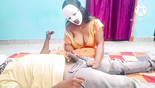 Doyumsuz seksi üvey annenin şehvetli duyguları genç üvey oğluna dönüyor