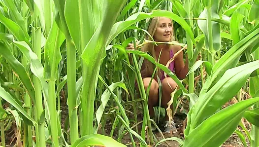 Yüksek kaliteli seks sahneleri - cesaret! - Kızlar yaz günahları bölümü