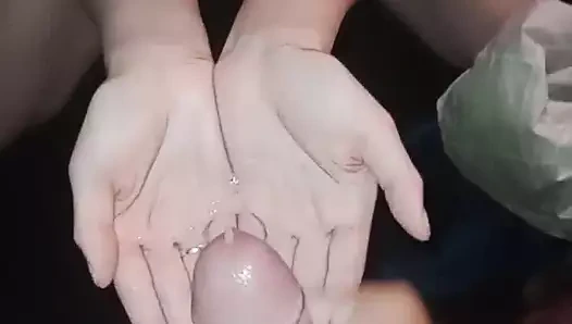 Komşum büyük beyaz kıçını sert sikikleri ve boşalmak alır