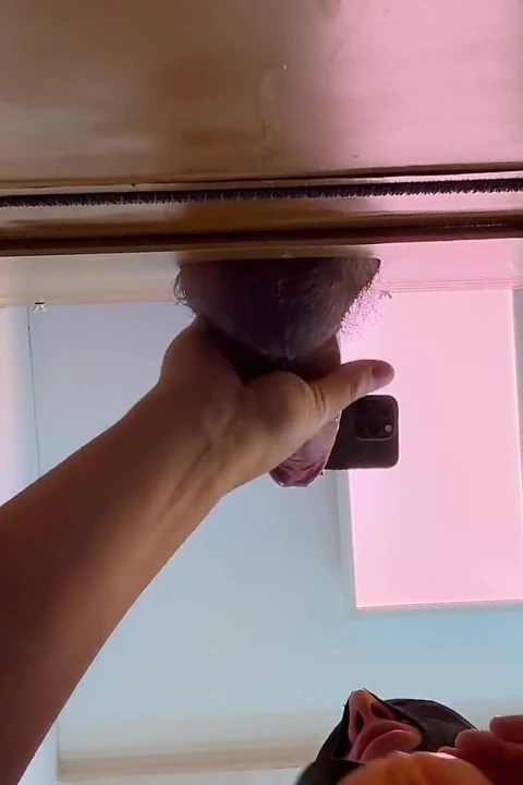 Gloryhole'deki penisi çok azgındı