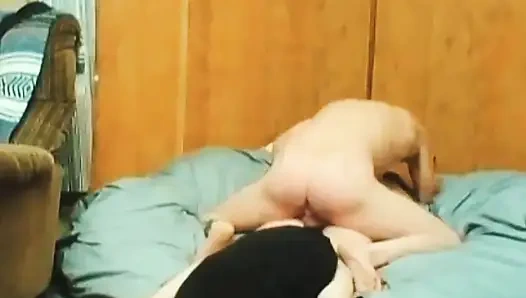 Kanka sevgililer gününde sikiş -- ev yapımı porno -- Tara Steele ve Jake Tonto